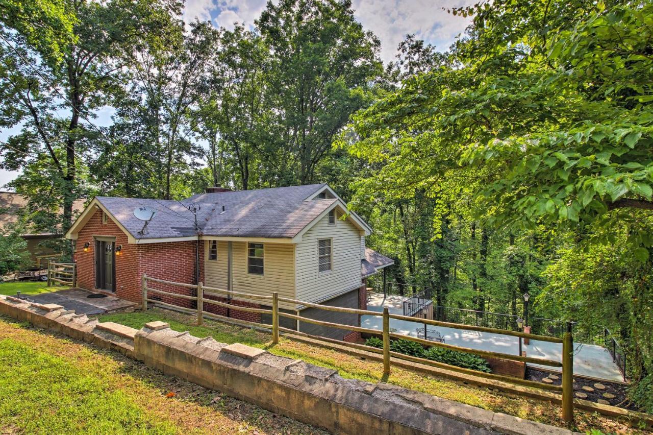 Spacious Georgia Getaway With Dock On Lake Lanier! 盖恩斯维尔 外观 照片